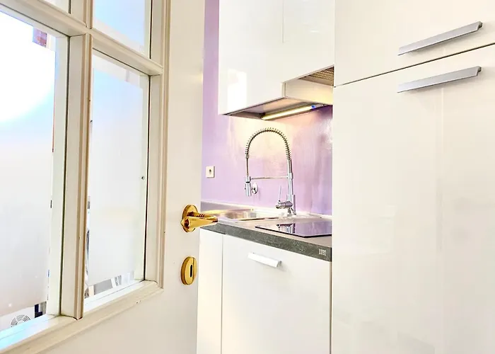 Fontana Di Trevi Private Luxury * ローマ